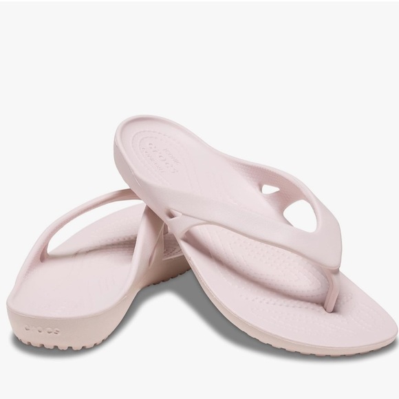 CROCS Shoes - Crocs Size 11W Kardee II Flip Flop New With Tags in Barely Pink